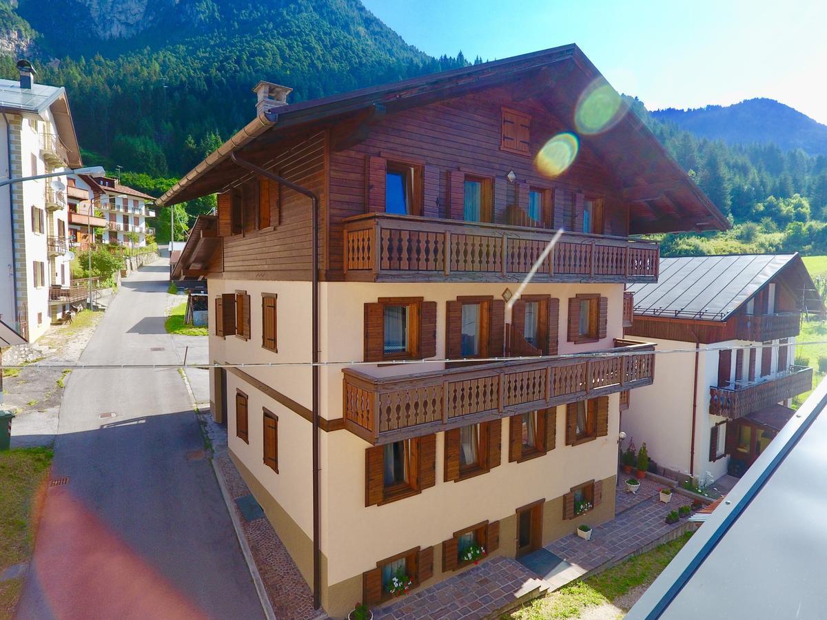 Ajarnola Locazioni Turist Hotel Auronzo di Cadore Buitenkant foto